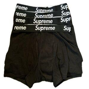 Supreme x Hanes Boxer Briefs